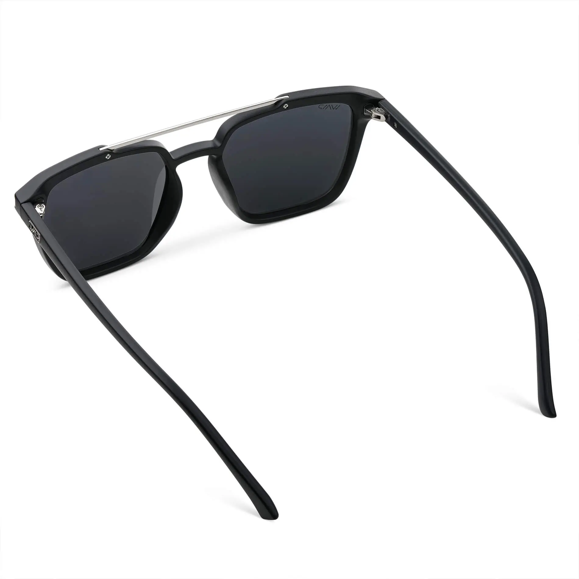 Connor | Polarized - Image 15